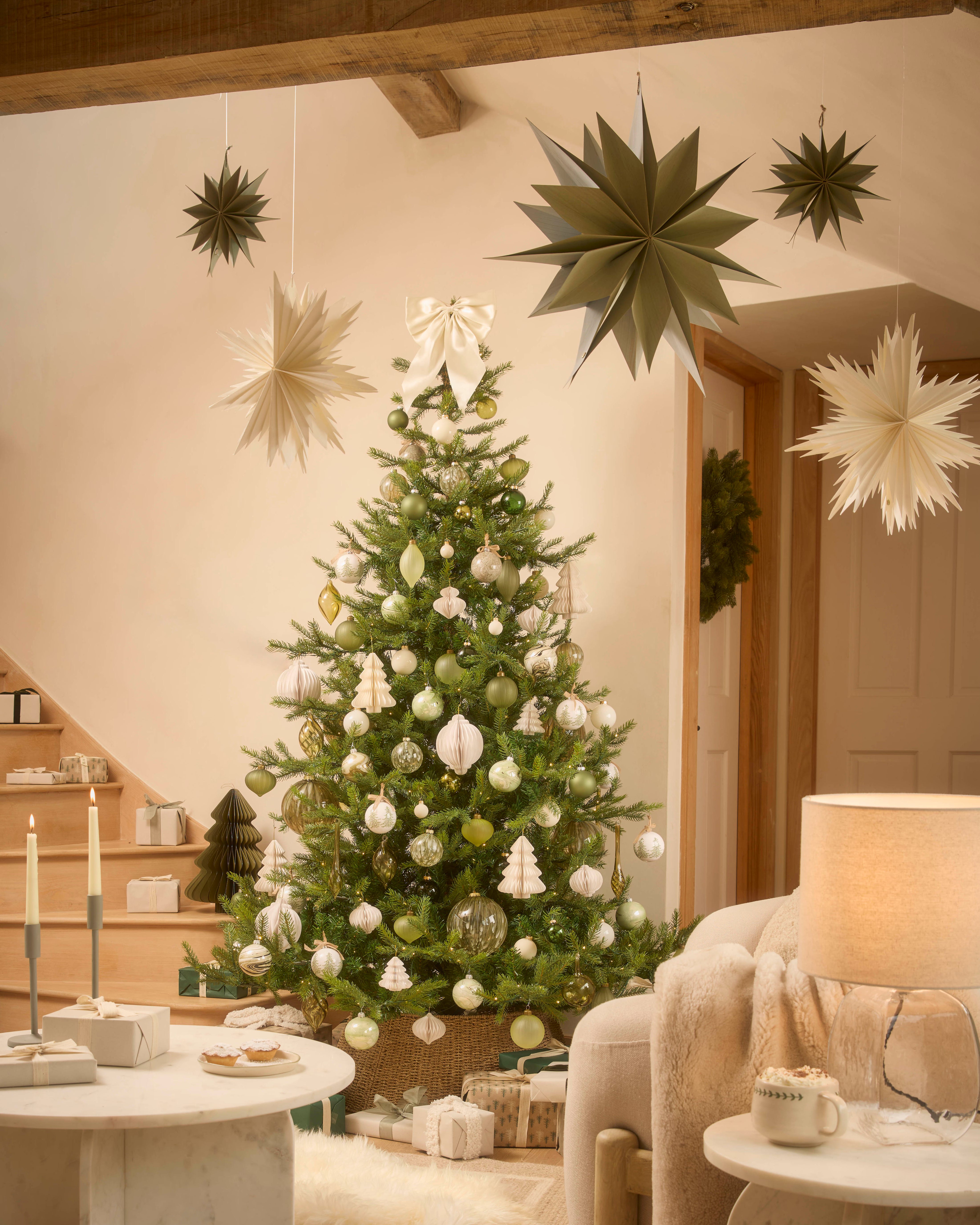 Новорічне декорування 2026: тренди - Європейська Школа Дизайну 6